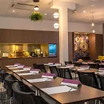 Otel Mercure Paris Porte De 4*