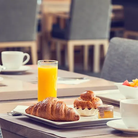 Mercure Paris Porte De מלון פנטן