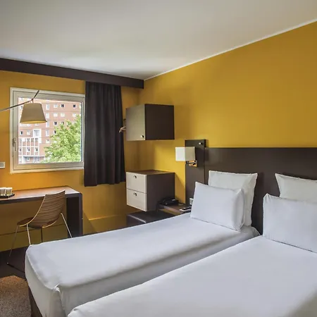 Mercure Paris Porte De מלון פנטן
