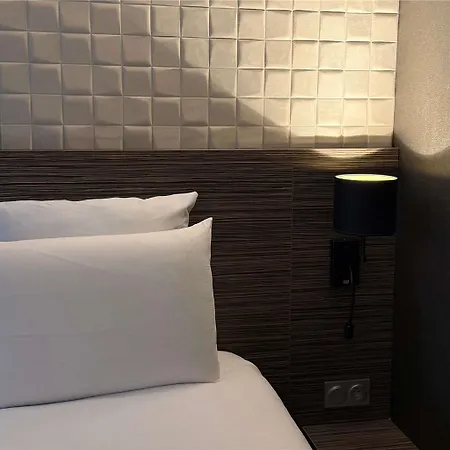 Mercure Paris Porte De 4*