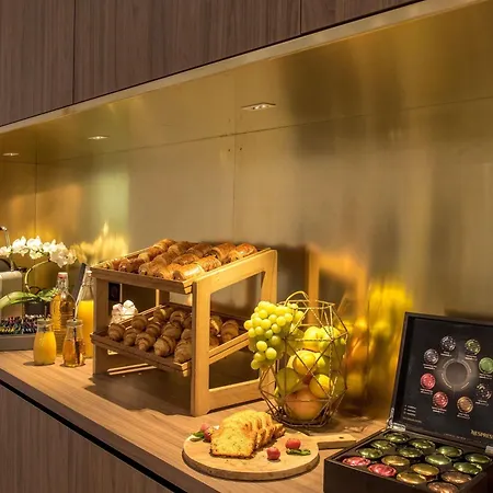Hotel Mercure Paris Porte De Pantin