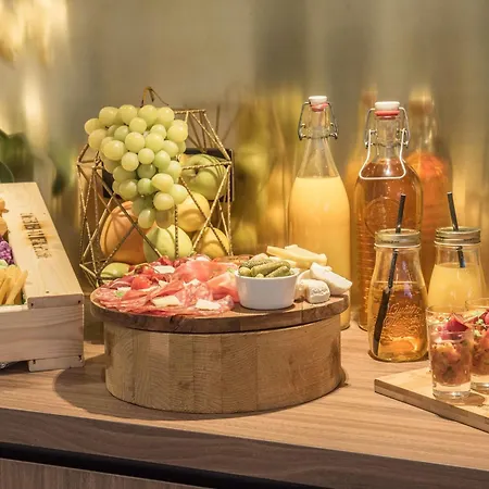 Hotel Mercure Paris Porte De Pantin