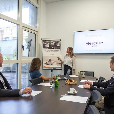 Hotel Mercure Paris Porte De 4*