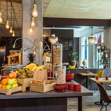Hotel Mercure Paris Porte De 4*