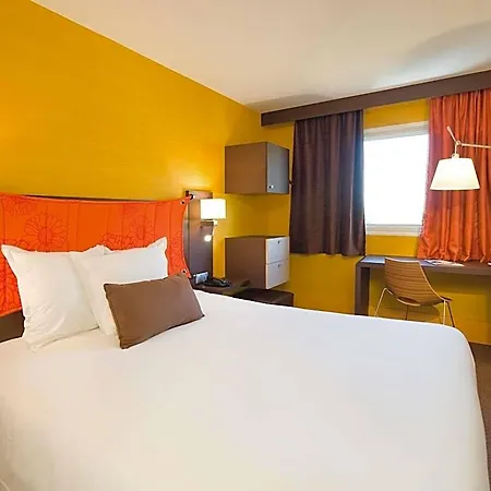 Hotell Mercure Paris Porte De 4*