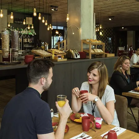 Mercure Paris Porte De פנטן