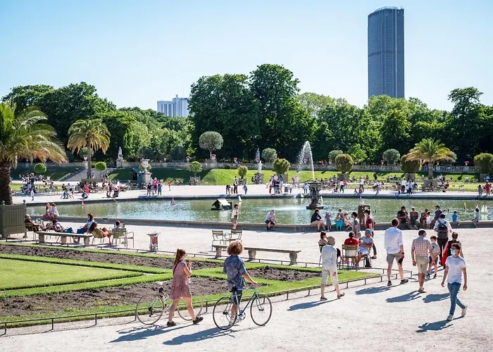 머큐어 파리 포르트 드 팡탱 호텔 4*