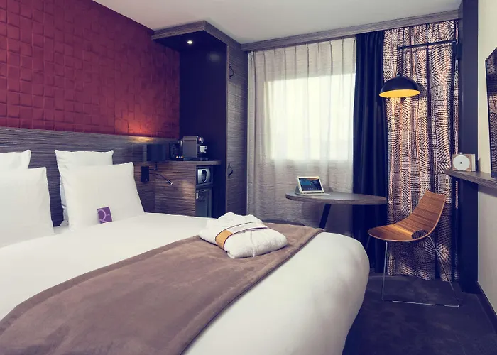 머큐어 파리 포르트 드 팡탱 4*