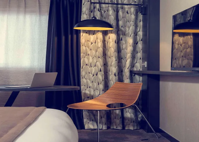 Mercure Paris Porte De מלון 4*