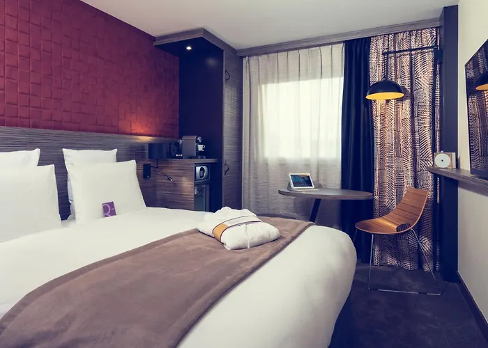 머큐어 파리 포르트 드 팡탱 호텔