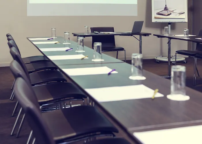 머큐어 파리 포르트 드 팡탱 호텔