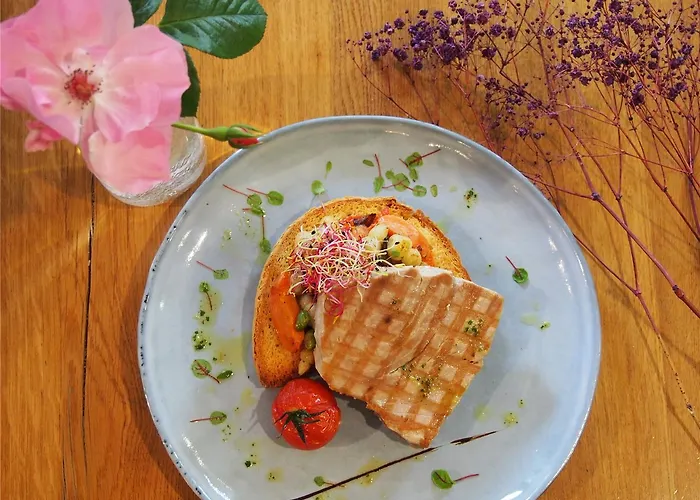 머큐어 파리 포르트 드 팡탱 호텔 4*