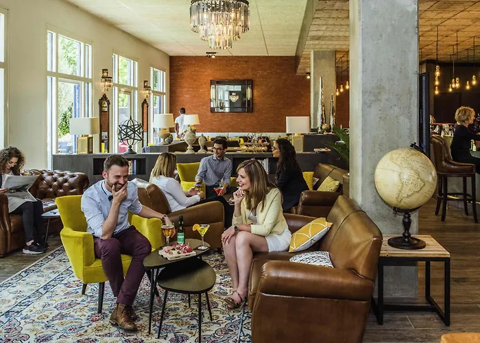 머큐어 파리 포르트 드 팡탱 호텔 4*