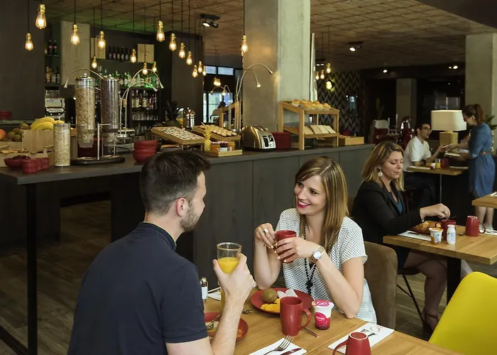 머큐어 파리 포르트 드 팡탱 펜틴